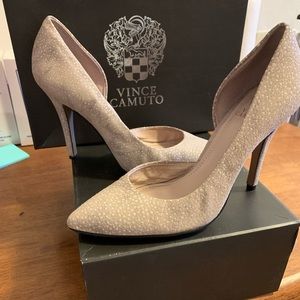 Vince Camuto suede pumps